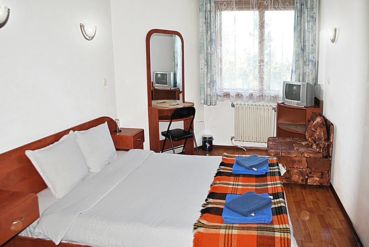 Family Hotel Zora — Photos 3